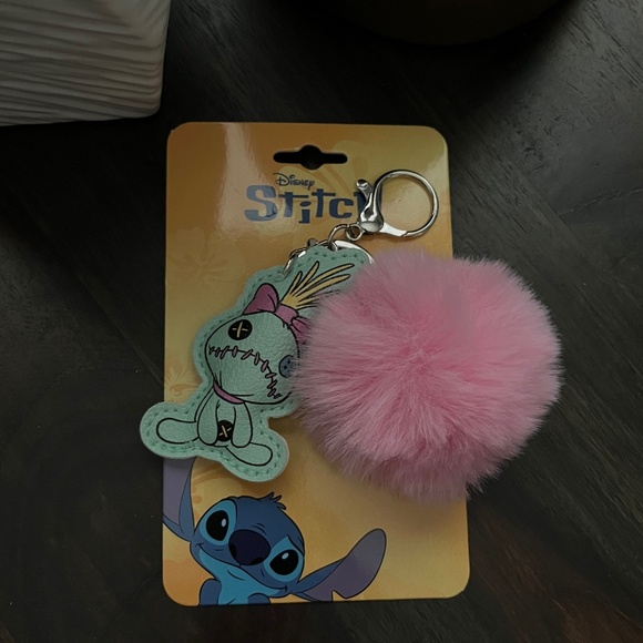 DISNEY Stitch Keychain Charm NWT - Picture 7 of 8